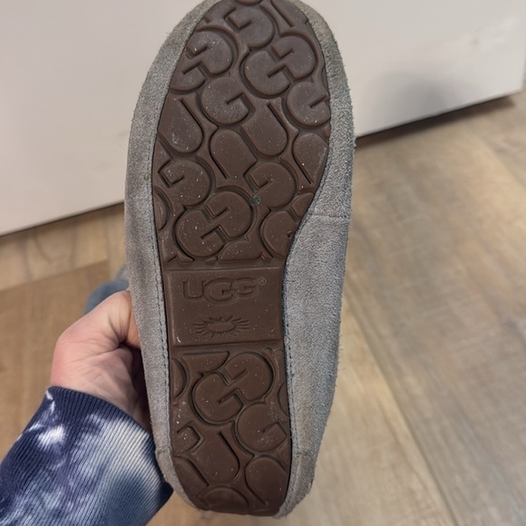 UGG Ansley Fur Bow Grey slippers Size 7 - Picture 5 of 6